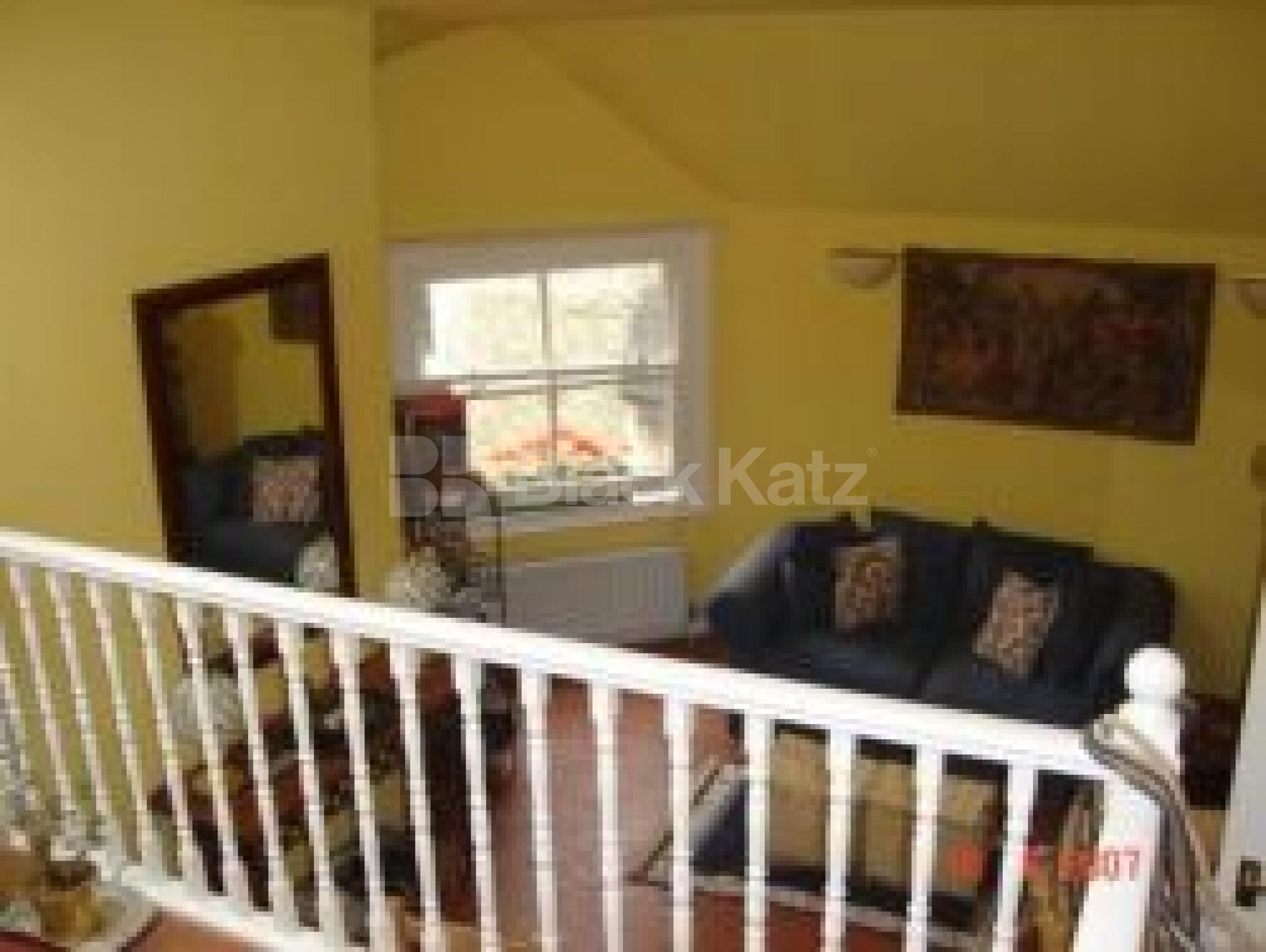 			NEW ON THE MARKET!!!, 2 Bedroom, 1 bath, 1 reception Flat			 Tetherdown, MUSWELL HILL N10 N10